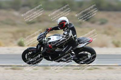 media/May-05-2025-Moto Forza (Mon) [[3c1838c5e5]]/2-B Group/Session 3 (Panning Test Turn 14 Inside)/